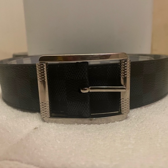 Louis Vuitton Damier Mens belt 100% Authentic - Picture 2 of 5